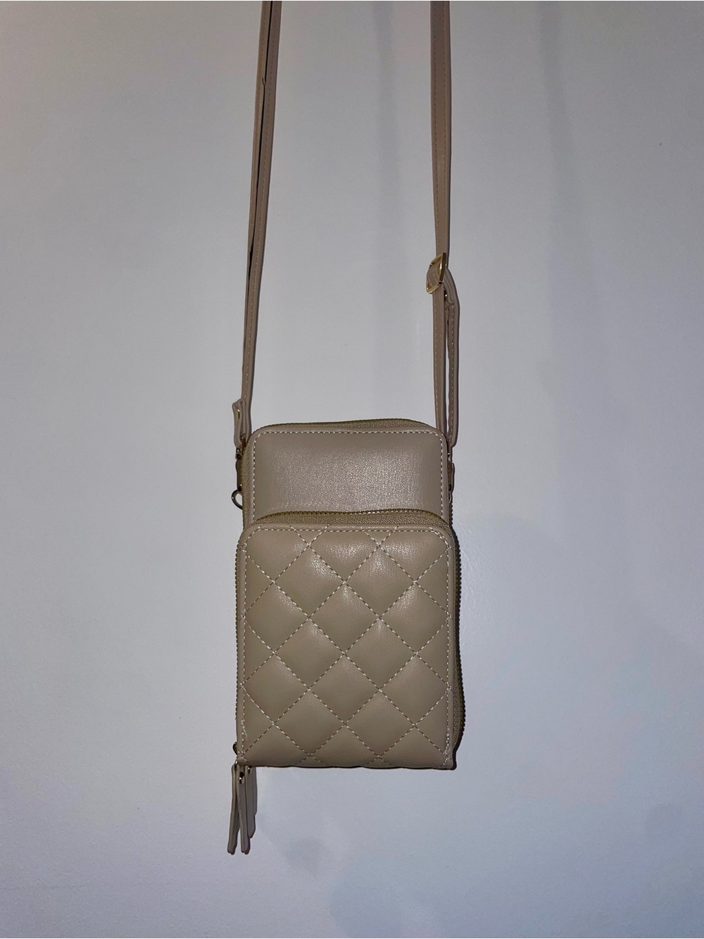 Quilted Crossbody Phone Bag in Taupe